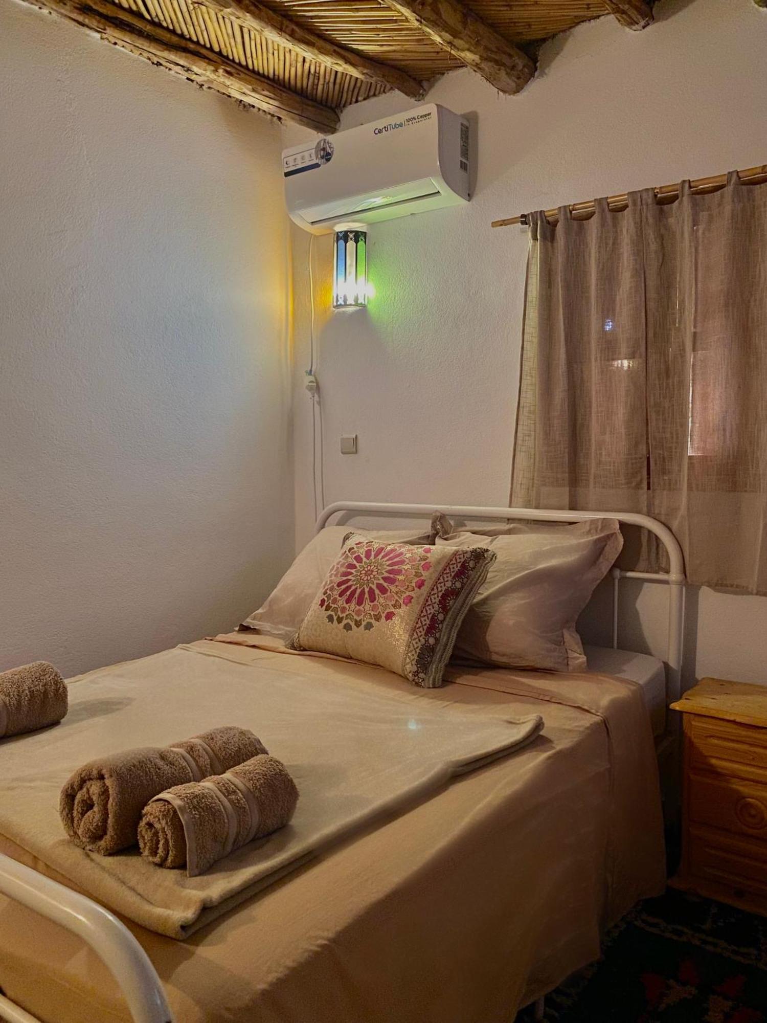 Ksar Montana Hotel, Chambres Piscine Taforhalt Eksteriør billede